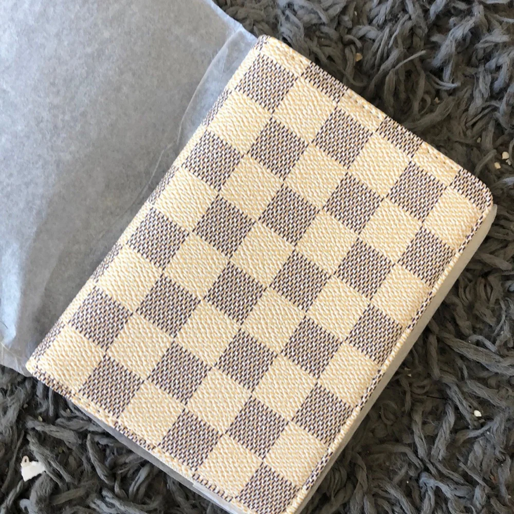 - LUX Cream checkered  RFID Passport Holder …NEW